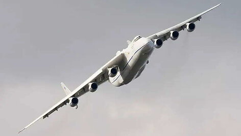 Antonov An-225 Mriya &ndash; didžiausias komercinis lėktuvas pasaulyje. (Dmitry A. Mottl, Wikimedia (CC BY-SA 3.0)