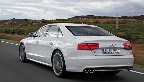 Audi S8