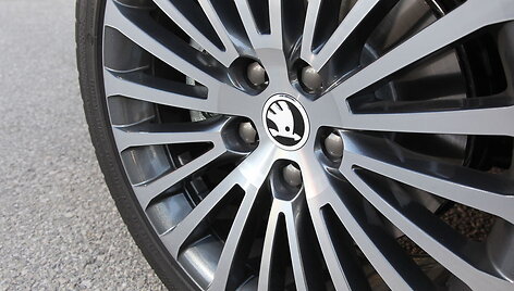 Atnaujinto antrosios kartos &bdquo;&Scaron;koda Superb&ldquo; modelio pristatymas Vienoje