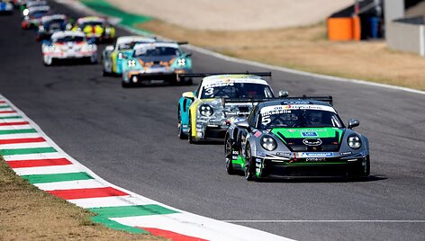 Kajus &Scaron;ik&scaron;nelis &bdquo;Porsche Carrera Cup Italia&ldquo; Mugelo trasoje