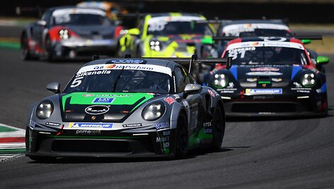 Kajus &Scaron;ik&scaron;nelis &bdquo;Porsche Carrera Cup Italia&ldquo; Mugelo trasoje