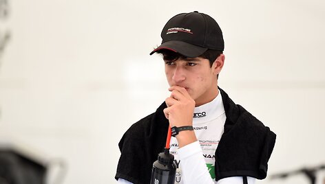 Kajus &Scaron;ik&scaron;nelis &bdquo;Porsche Carrera Cup Italia&ldquo; Mugelo trasoje
