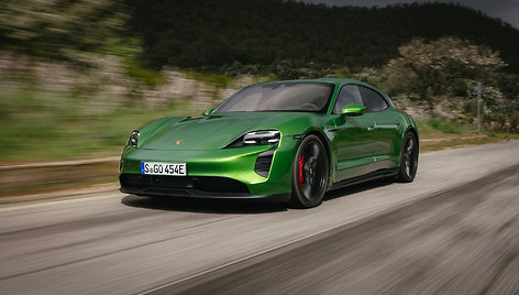 Metų automobilis 2023 m. pretendentai: elektrinis „Porsche Taycan GTS ST“