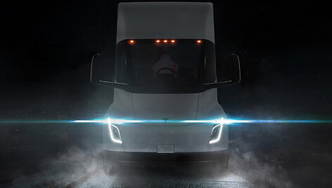Elektrinis vilkikas &bdquo;Tesla Semi&ldquo; (2022 m.)