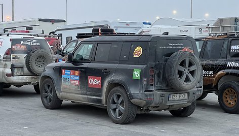 Land Rover Defender baigė Dakaro ralio kelionę