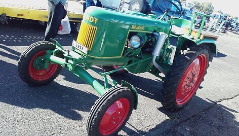  &bdquo;Retro mugė&ldquo;: istorinės technikos gerbėjai plečia veiklos ribas