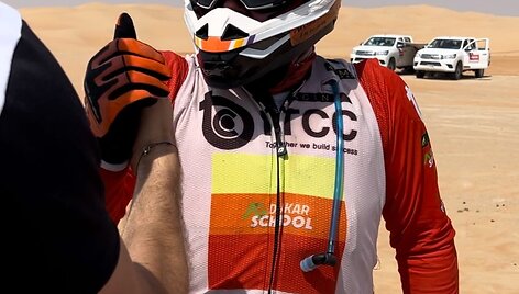 Modestas Siliūnas ir Gediminas &Scaron;atkus fini&scaron;avo Abu Dhabi Desert Challenge