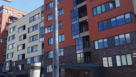 Elektromobilių įkrovimo stotelės Vilniuje, daugiabučių rajonuose