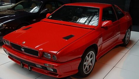 &Scaron;alia priekinio Maserati Shamal stiklo &ndash; spoileris. (NearEMPTiness, Wikimedia (CC BY-SA 4.0)