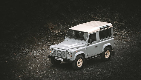 Land Rover Defender „Works V8 Islay Edition“