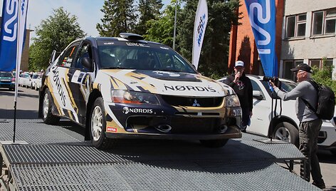 Laida &bdquo;A&scaron; ralistas&ldquo; ir &bdquo;Nordis Team&ldquo; mini ralyje Juodupėje