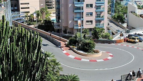 Fairmont posūkis Monako Grand Prix trasoje. Ai&scaron;ku, nufotografuotas ne lenktynių metu. (Alexander Migl, Wikimedia(CC BY-SA 4.0)