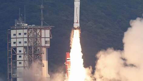 Japonijos aerokosminių tyrimų agentūra (JAXA) raketą &bdquo;Epsilon&ldquo; paleido i&scaron; Učinuros kosmoso tyrimų centro Kago&scaron;imoje.