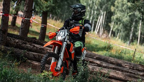 „Hard Enduro“ čempionato etapas Uoginiuose