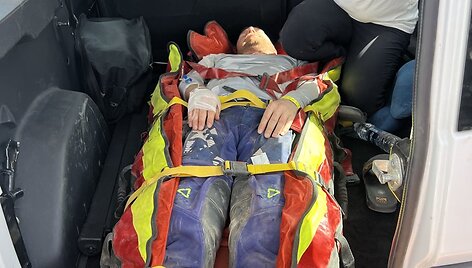 Motociklininkas G.&Scaron;atkus patyrė traumą ir kovos dėl kelialapio į Dakarą nebetęs