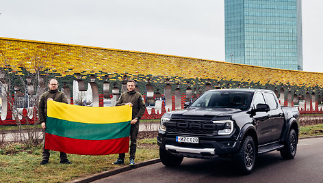 V.Milius ir A.Bubinas Lietuvą apkeliavo „Ford Ranger Raptor“