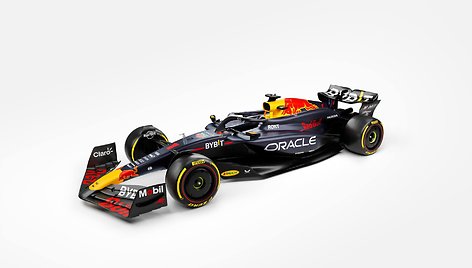 „Red Bull“ pristatė F1 bolidą RB20