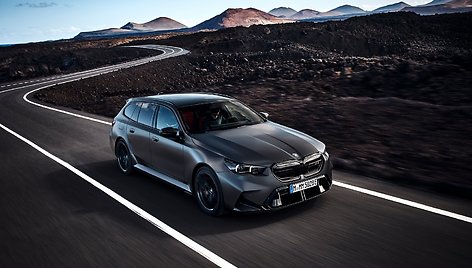 Hibridinis BMW M5 Touring