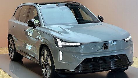 Elektrinis Volvo EX90