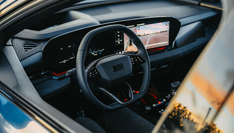 &bdquo;Audi Q6 e-tron&ldquo; (2024)