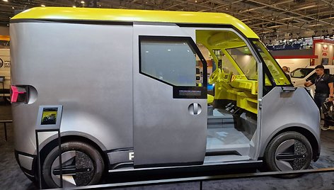 „Renault Estafette" ateities elektrinio furgono vizija