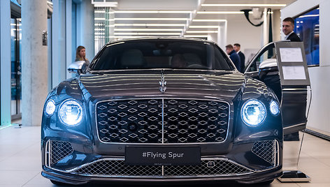 „Bentley“ Vilniuje pristatė „Continental GT“, „Continental GTC“ ir „Flying Spur“