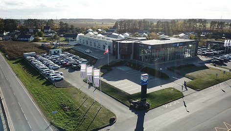 „Tesla“ elektromobilių salonas įsikurs Vilniaus pašonėje