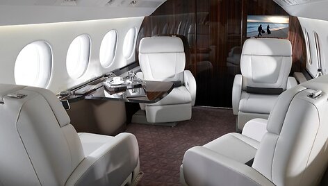 M.Verstappenas įsigijo lėktuvą &bdquo;Falcon 8X&ldquo;