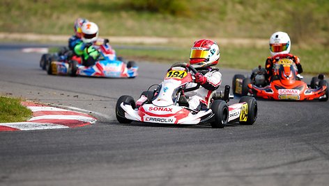Aukštadvario kartodrome prasidėjo 2025 metų Lietuvos kartingo čempionatas