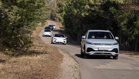BYD automobilių ir elektromobilių pristatymas