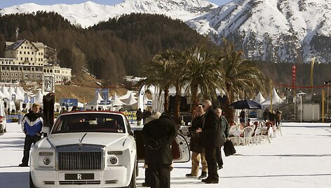 &Scaron;veicarijos Sen Morisas (St. Moritz): puikūs vie&scaron;bučiai ir patogios slidinėjimo trasos