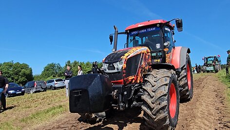 Traktorių dakaras Lietuvoje