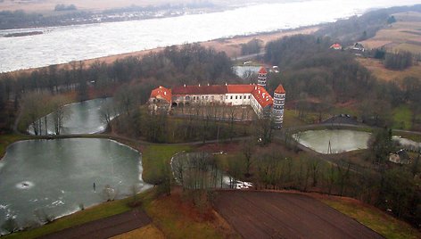 Lietuva iš paukščio skrydžio, Panemunės pilis