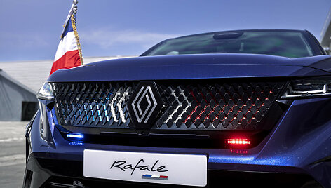 Prancūzijos prezidento &scaron;arvuotas Renault Rafale
