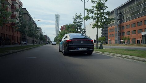 &bdquo;Mercedes-Benz&ldquo; elektromobilis su kietojo būvio baterija vienu įkrovimu nuvažiavo 1 205 kilometrus