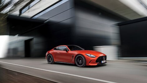 Mercedes-AMG GT 63 S E Performance (Gamintojo nuotr.)
