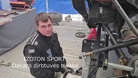 poilsio-diena-dakaro-bivake-rijade-izoton-sport-mechaniku-pokstai