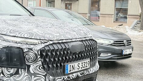 Užmaskuoti Audi visureigiai Vilniaus ir Kauno gatvėse