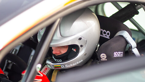 Jaunieji ralio talentai i&scaron;bandė &bdquo;Ford Fiesta Rally4&ldquo; 