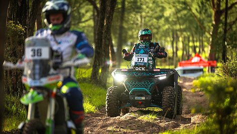 CFMOTO Thunder RT pirmoji diena &bdquo;BP Ultimate Rally Raid&ldquo; lenktynėse Portugalijoje