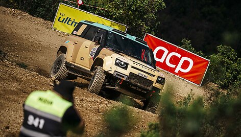 Rokas Baciu&scaron;ka fini&scaron;avo &bdquo;bp Ultimate Rally-Raid Portugal&ldquo; 