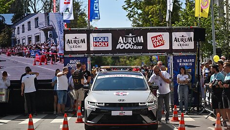 Palangos &bdquo;Aurum 1006 km&ldquo; paradas ir Super Sprintas Vytauto gatvėje