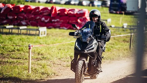 Vitoldas Milius ir jo kelionė motoroleriu 1006 km lenktynių metu