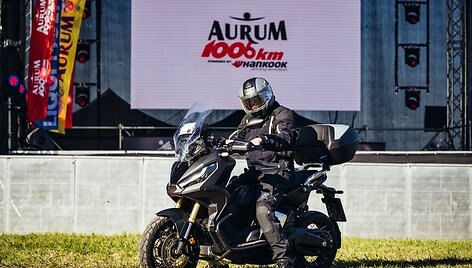 Vitoldas Milius ir jo kelionė motoroleriu 1006 km lenktynių metu