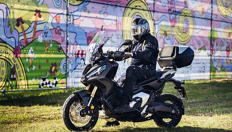 Vitoldas Milius ir jo kelionė motoroleriu 1006 km lenktynių metu