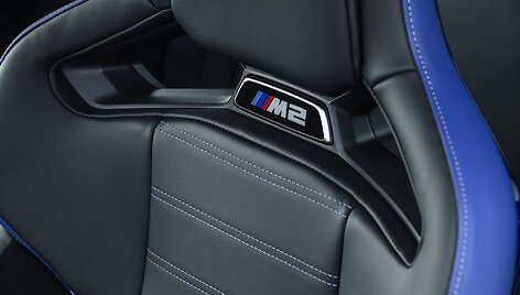 BMW M2 su &bdquo;M xDrive&ldquo; sistema