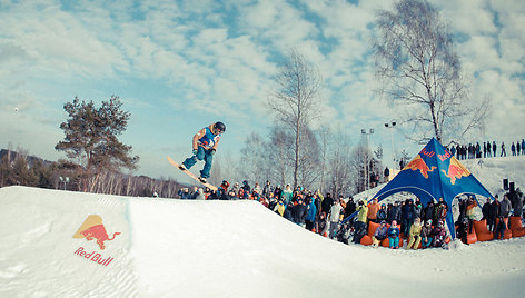 Liepkalnyje karūnuotas pirmasis Lietuvos „Red Bull Risk ir Slysk“ čempionas 