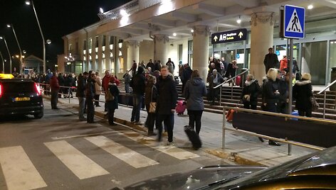 Skaitytojo Ruslano nuotr.: Evakuotas Vilniaus oro uostas