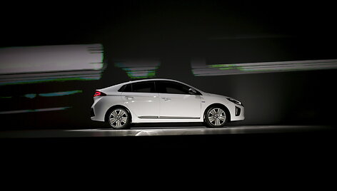 Hibridinis &bdquo;Hyundai Ioniq": trys viename