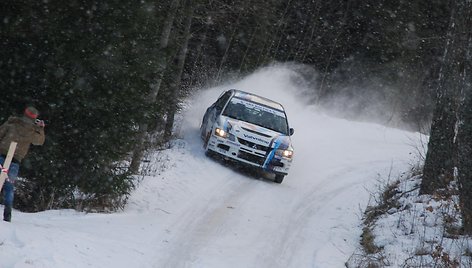 V.Švedo ir Ž.Sakalausko avarija 2009 m.(„Halls Winter Rally“ istorija)